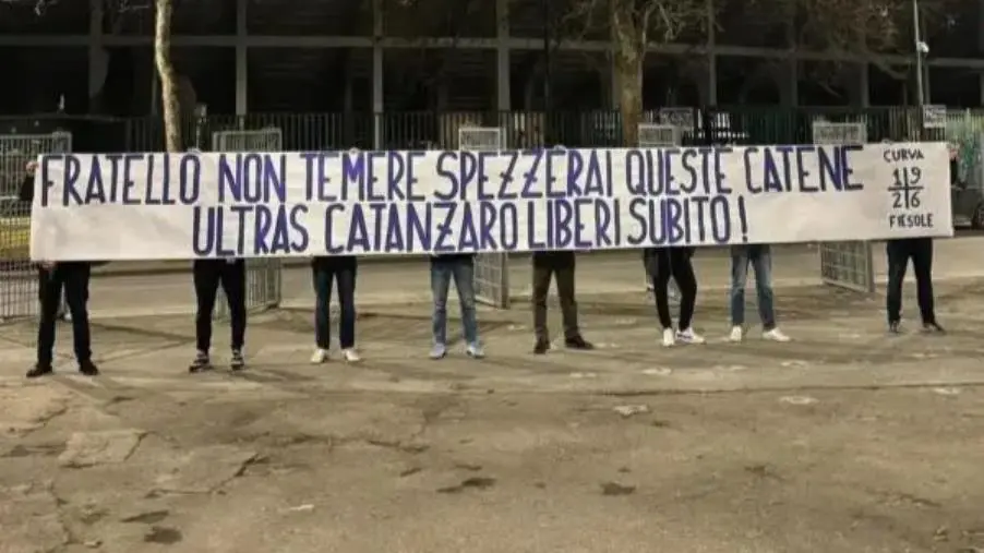 images Derby violento, il fascicolo torna a Cosenza: negato anche l'arresto degli altri 3 ultras indagati