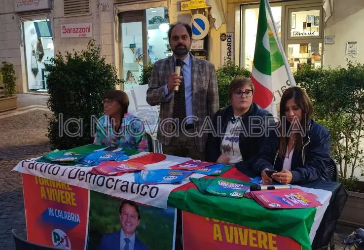 Catanzaro, l'incontro con i candidati del PD verso le elezioni regionali