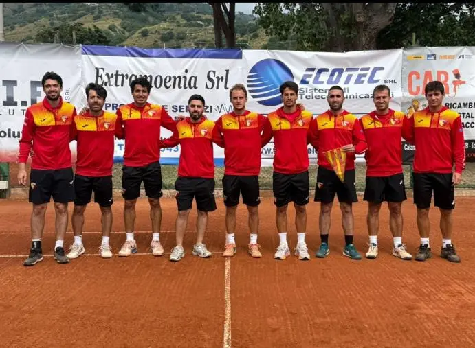 Tennis B, la Calabria Swim Race stupisce ancora : pari con la corazzata del TC Napoli