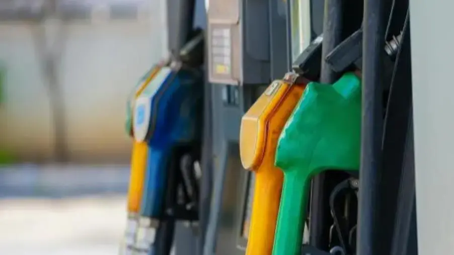Prezzi dei carburanti e automobilisti italiani: come cambiano le abitudini degli automobilisti