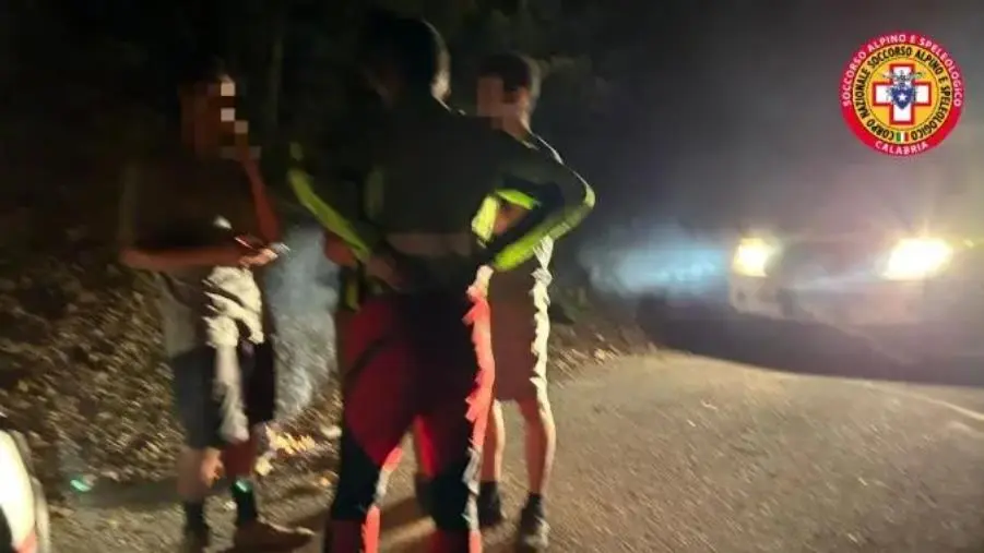 Ritrovati nella notte 2 escursionisti dispersi nel Parco dell'Aspromonte: stanno bene 