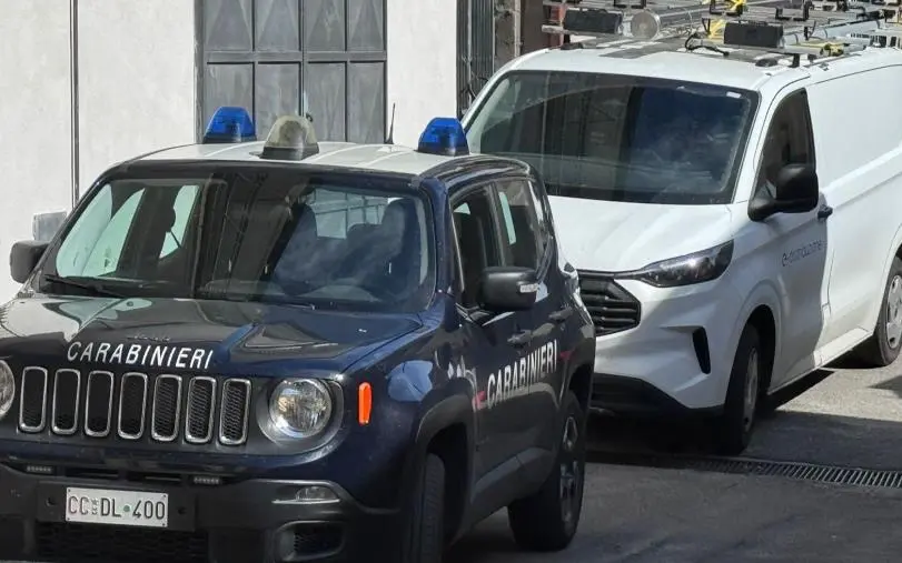 Belcastro, case allacciate abusivamente alla rete elettrica da 5 anni: 3 arresti