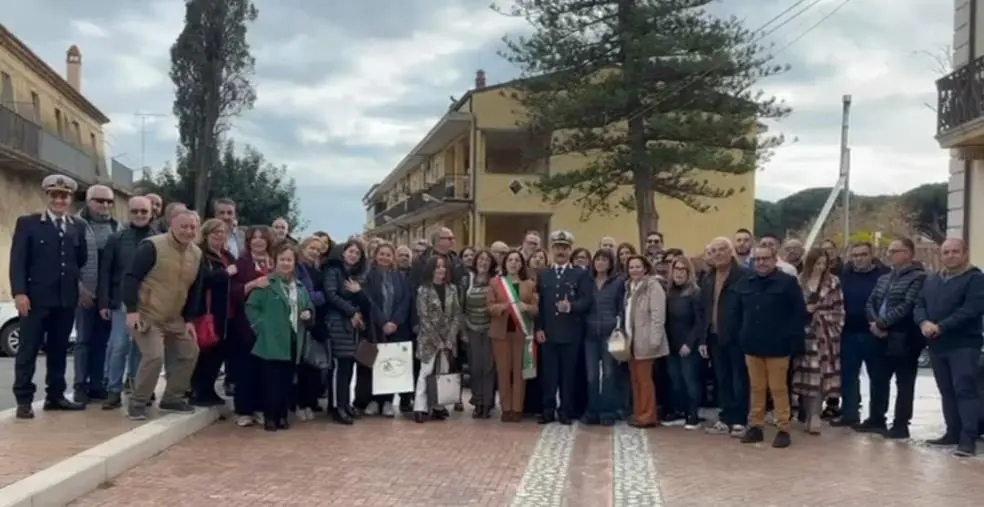 Isola di Capo Rizzuto: il comandante della polizia locale, Giuseppe Pirrò, va in pensione 