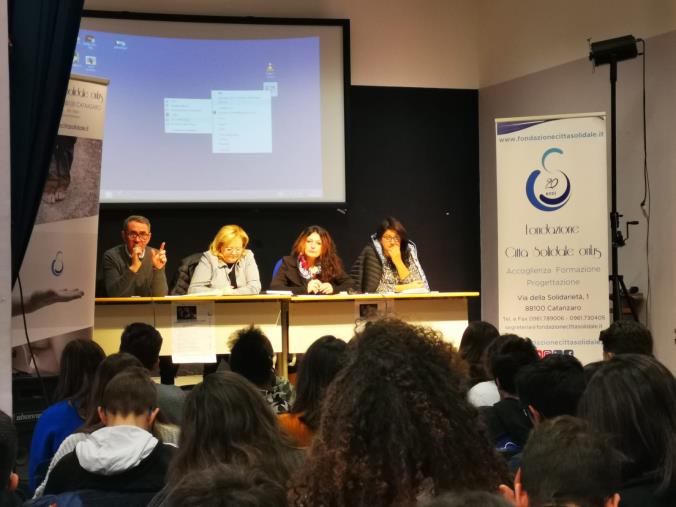 images "Giornata mondiale di riflessione e preghiera contro la tratta degli esseri umani", l'incontro al Liceo Galluppi di Catanzaro