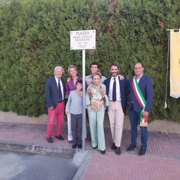 Acconia dedica una piazza a Mary Cefaly Pandolphi