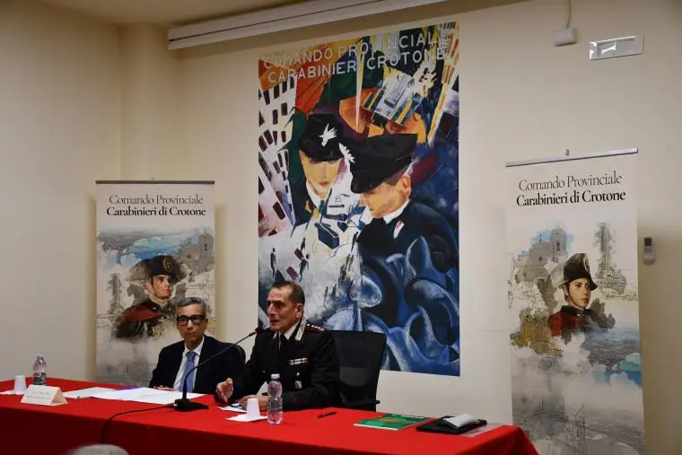 Incontro all'insegna della collaborazione fra Carabinieri di Crotone e Confindustria 
