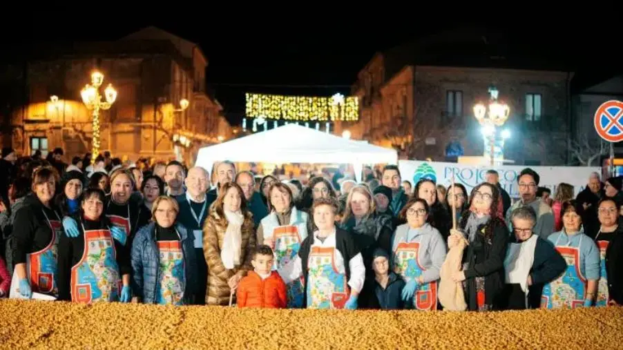A Filadelfia la “Pignolata più grande" chiude le feste natalizie 