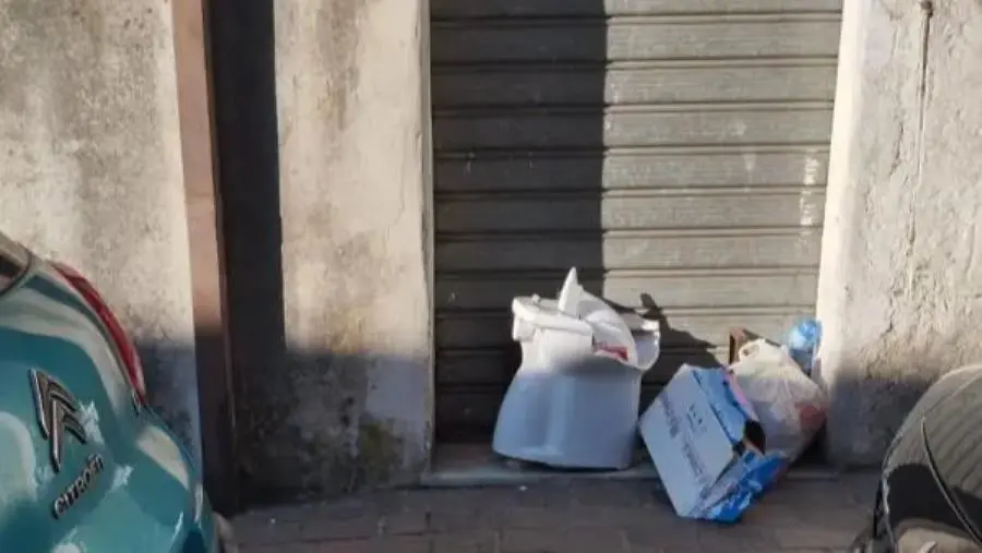 Catanzaro, Critelli (Nuova Genesi): “Viale Pio X una toilette a cielo aperto”