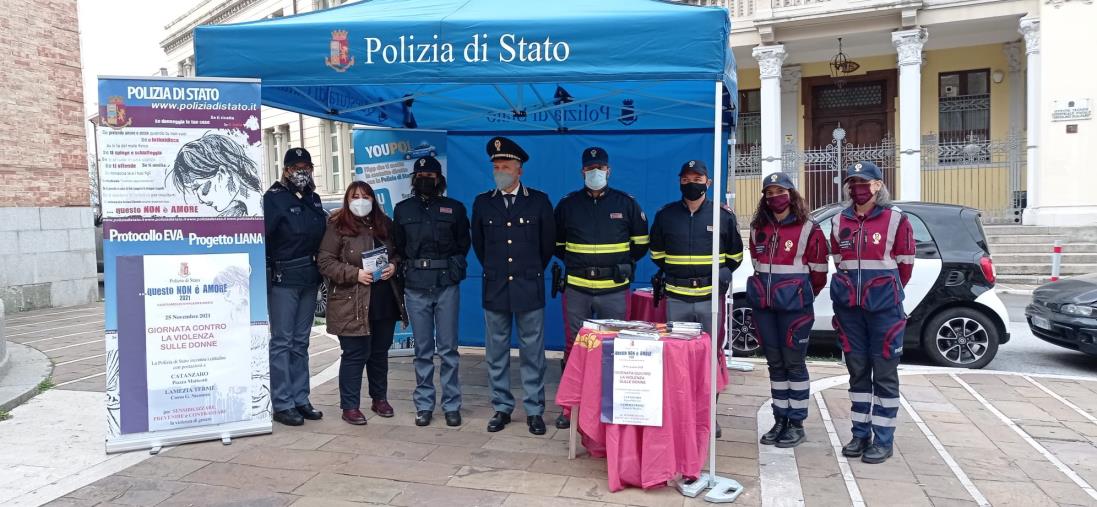 images Violenza sulle donne, l'impegno della Polizia a Catanzaro: al sud aumentano del 38% gli atti persecutori 