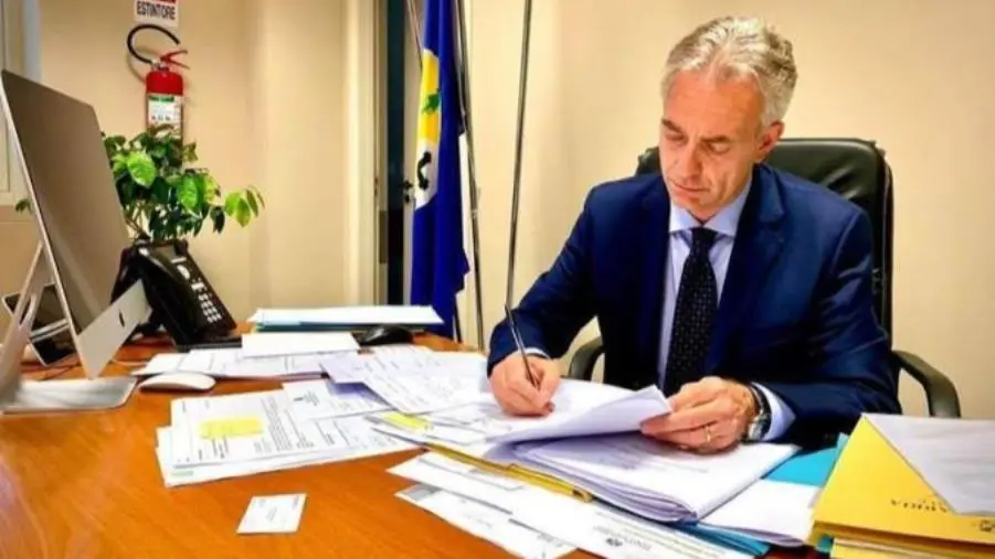 La Regione Calabria potenzia i trasporti per il periodo estivo (TUTTE LE DELIBERE)