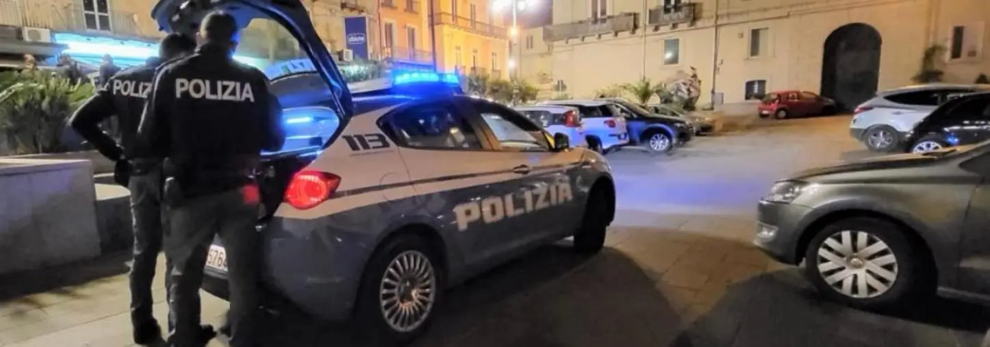 Rissa tra giovani in un locale a Crotone, 8 provvedimenti 