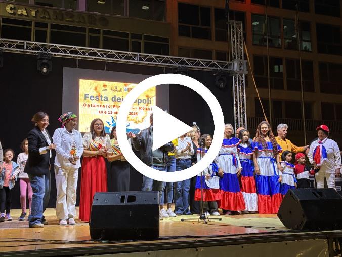 Catanzaro, il Villaggio dei Popoli trasforma Piazza Luigi Rossi in un crocevia di culture e solidarietà