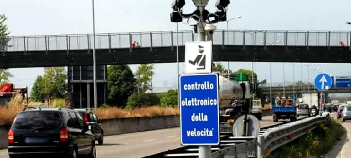 Autovelox illegali, sequestri in tutta Italia: anche nel Cosentino 