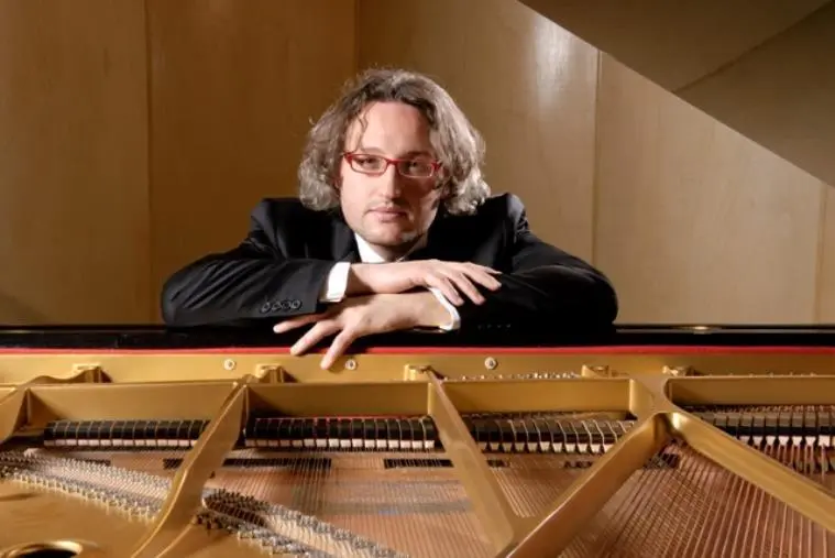 images Catanzaro, la stagione degli Amici della Musica si conclude con il virtuosismo di Mattia Mistrangelo