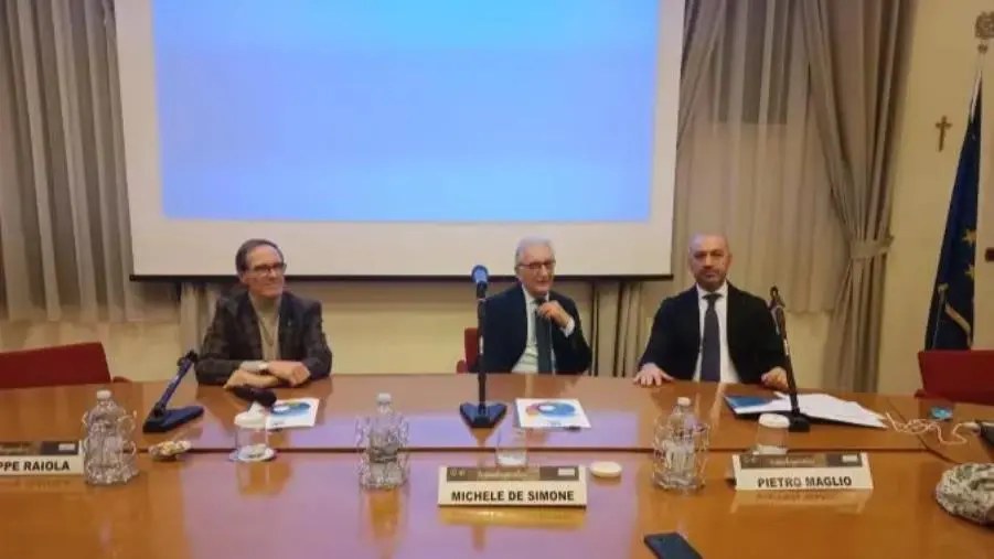 'Arte e medicina': un rapporto affascinante nella lezione del prof Michele De Simone a Catanzaro