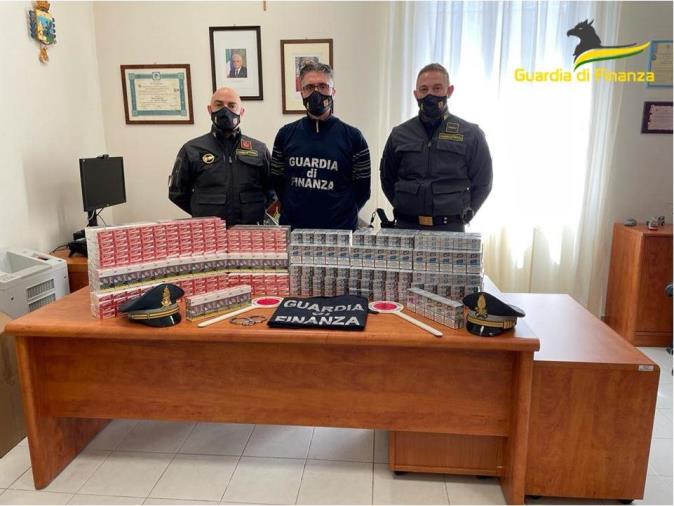 images Reggio Calabria, sequestrate 9 tonnellate di sigarette dirette in Sicilia