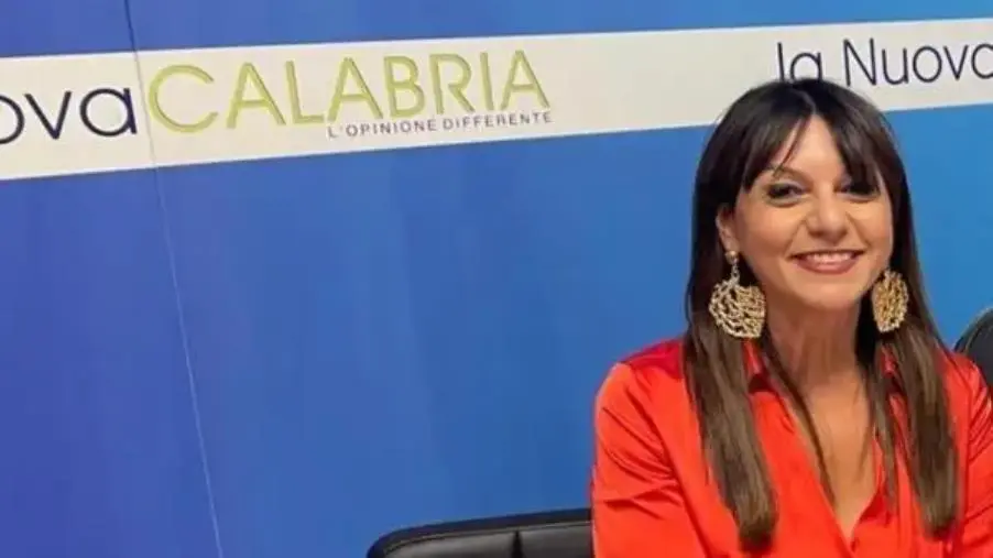 Catanzaro, l’8 novembre la presentazione del libro “A un passo da voi” di Sonia Libico