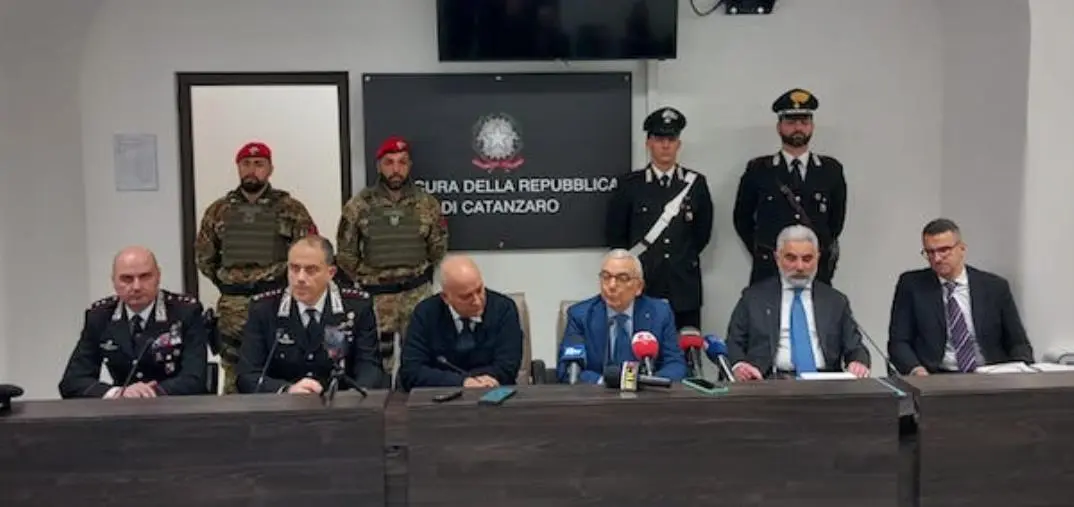 Blitz nel Catanzarese, Capomolla: "Armi, droga, politica e perfino sigarette sotto il controllo del clan Gallace"