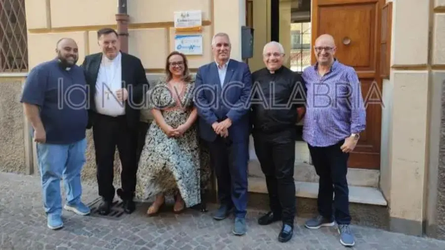 Catanzaro, inaugurata la nuova sede di "Comunità Nuova" e presentati i cammini giubilari