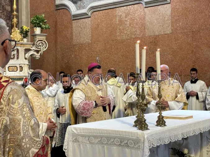 Catanzaro si unisce attorno all’Eucaristia: la solenne celebrazione del Corpus Domini