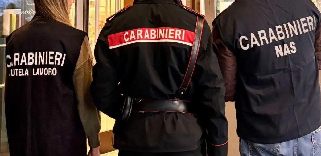 images Crotone, controlli e sanzioni ad esercizi pubblici a Le Castella