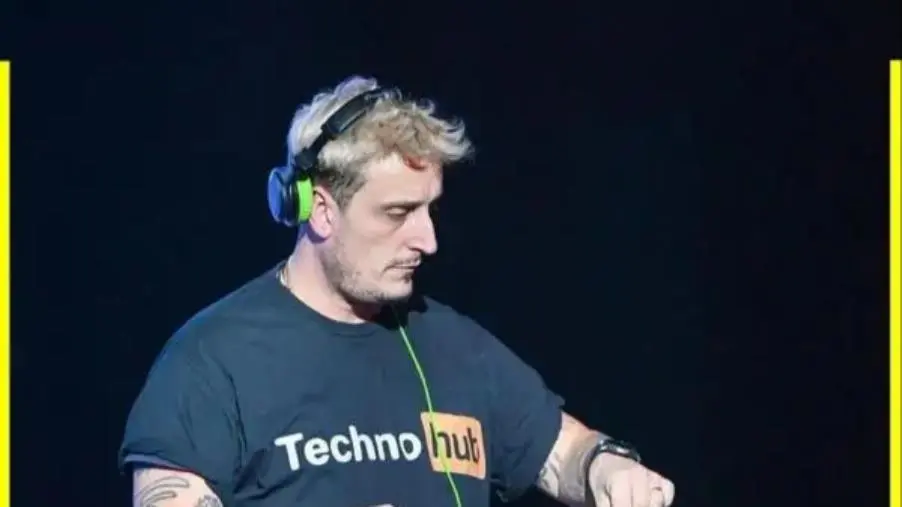 Tour Music Fest 2024, il calabrese Alessandro Tallarico vince in contest DJ