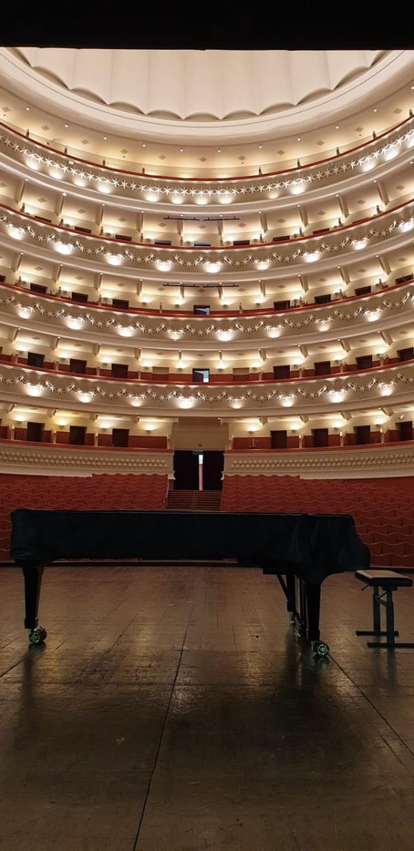Catanzaro. Il Politeama riparte dal 25 maggio con la musica dal vivo
