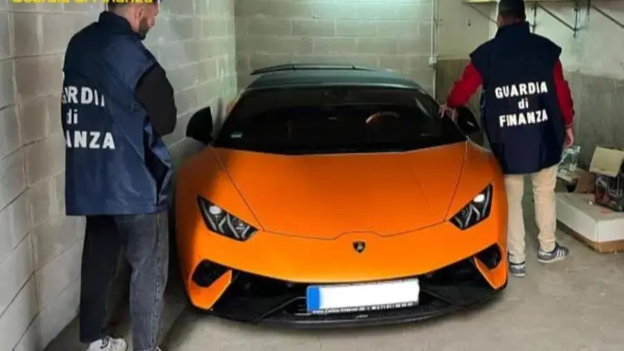 Un crotonese riciclava soldi della ‘Ndrangheta gestendo locali a Bologna