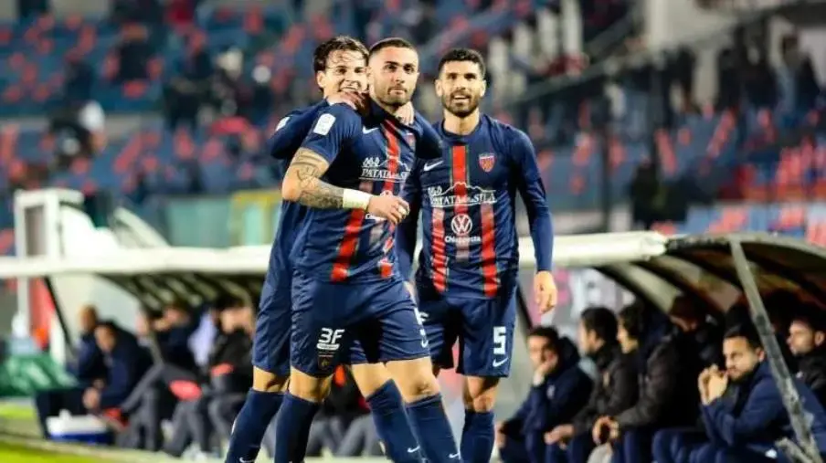 Il Cosenza retrocede ufficialmente in Serie C: sconfitta decisiva a Bolzano
