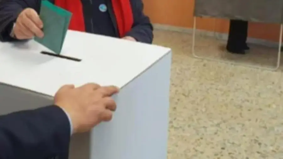 Referendum città unica, alle 12 ha votato il 7,42%