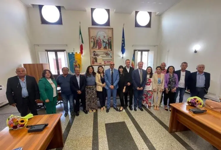 Nuova giunta comunale a Melito Porto Salvo, gli auguri di Capponi