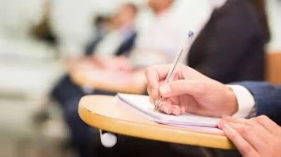 Chiaravalle, concorso per vigili nel mirino: opposizione e “Radici e Ali” all'attacco