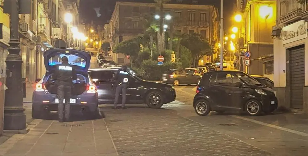 Maxi rissa nel centro di Vibo Valentia, scattano sei 'Daspo Willy' 