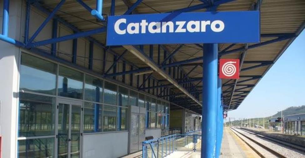 images Catanzaro. Domani il viaggio inaugurale del nuovo convoglio delle Ferrovie della Calabria sulla tratta per Cosenza 