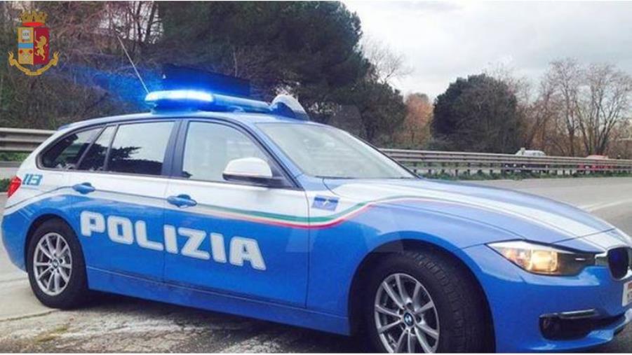 images Manca l'ambulanza a Cinquefrondi e la Polizia porta il neonato all'ospedale di Reggio 