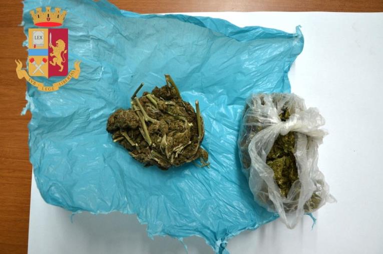 images Beccato mentre consegnava droga nel centro di Rosarno, arrestato 20enne gambiano