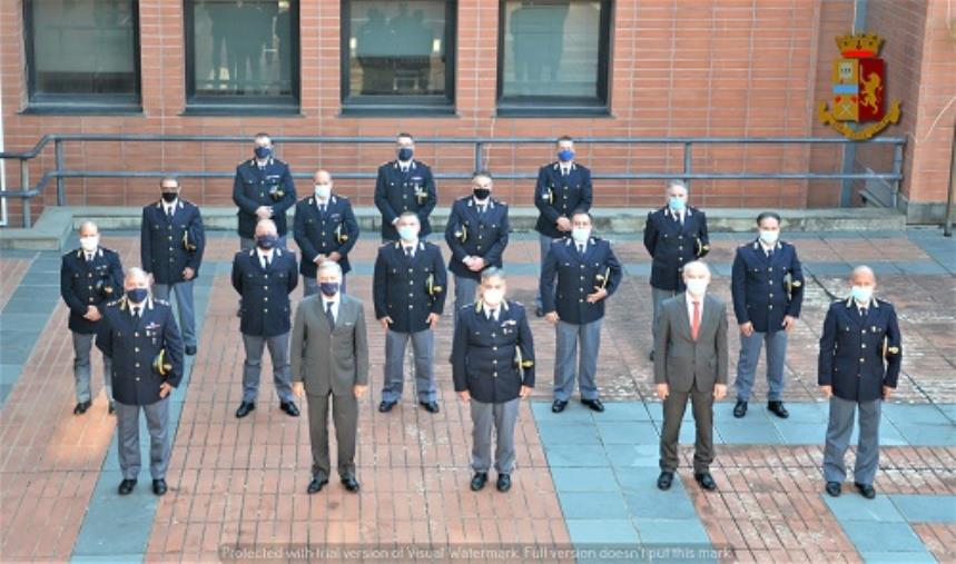 Il questore di Catanzaro dà il benvenuto ai nuovi commissari e vice sovrintendenti della Polizia di Stato 