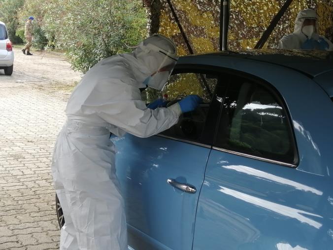 images Coronavirus. Eseguiti i primi tamponi al drive through dell'Esercito a Catanzaro