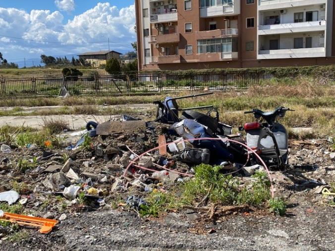 Catanzaro Stefano Veraldi Il Grido Di Allarme Che Viene Dal Quartiere Aranceto Non Puo Essere Ignorato