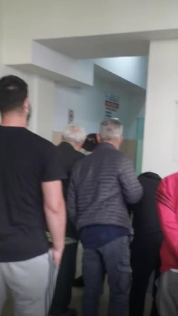 Ospedale di Soverato. File che durano ore in attesa dei vaccini, Codacons: "Manca il rispetto"