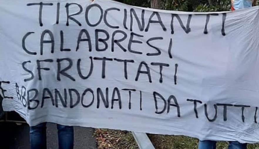 images Tirocinanti calabresi: "Sono mesi che chiediamo risposte concrete"