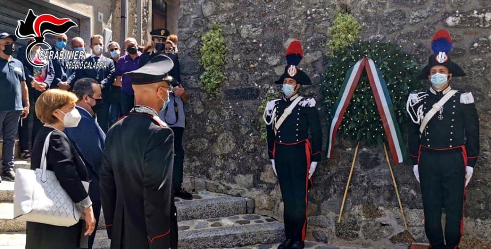 L'omaggio di San Giorgio Morgeto al carabiniere scelto medaglia d’argento al valor militare “alla memoria”, Pasquale Camarda 