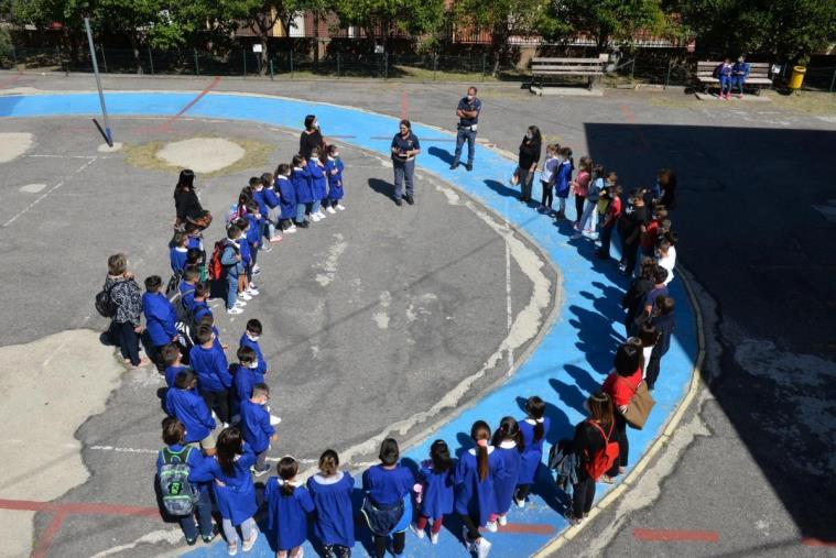 images A Mesoraca e Petilia Policastro la cerimonia di presentazione de “Il mio diario 2021-2022” della polizia