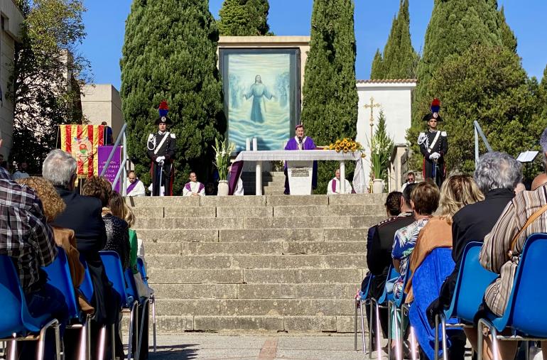 images 2 Novembre, i carabinieri rendono onore ai militari caduti in guerra e nel dopoguerra  