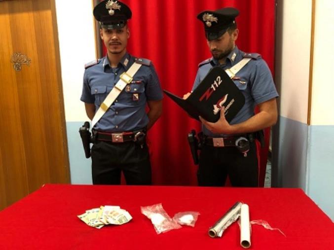 images Mesoraca, si scambiano la droga ma non si accorgono dei carabinieri: 2 arresti