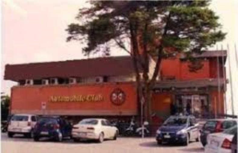 images L’Automobile Club di Catanzaro vicino alla “CasaPaese” per Demenze di Cicala