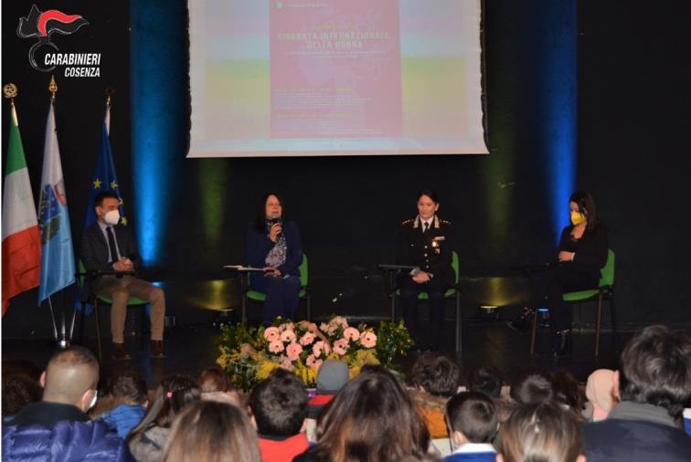 images Rende, progetto “Cultura della legalità”: i carabinieri  nelle scuole anche per le celebrazioni della giornata internazionale della donna 