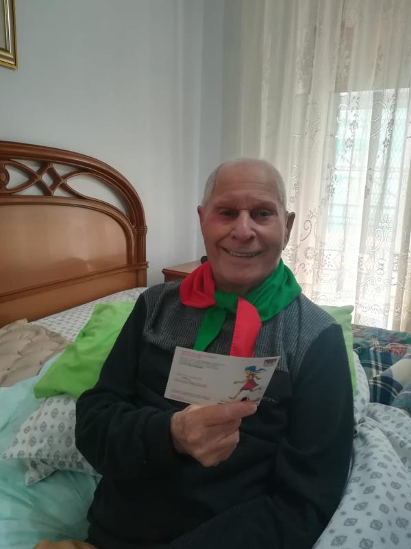 images Il partigiano Carlo Manente compie 98 anni, l'ANPI di Catanzaro gli consegna la tessera ad honorem