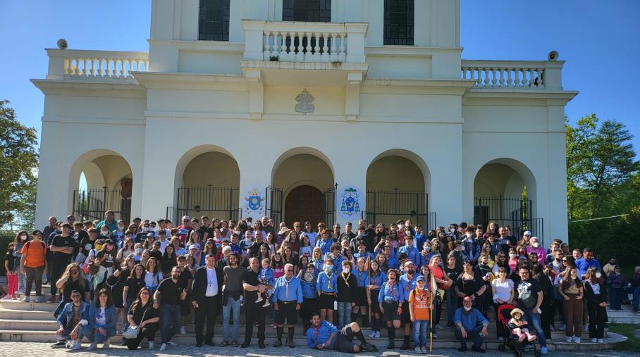 images Gimigliano, centinaia di giovani al Santuario di Porto per l'incontro del Servizio diocesano per la Pastorale giovanile 