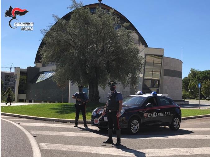 images Rende, campagna "Estate sicura" dei Carabinieri: arresti, denunce e segnalazioni alla Prefettura di Cosenza per droga